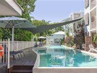 Mantra-Aqueous-pool-2